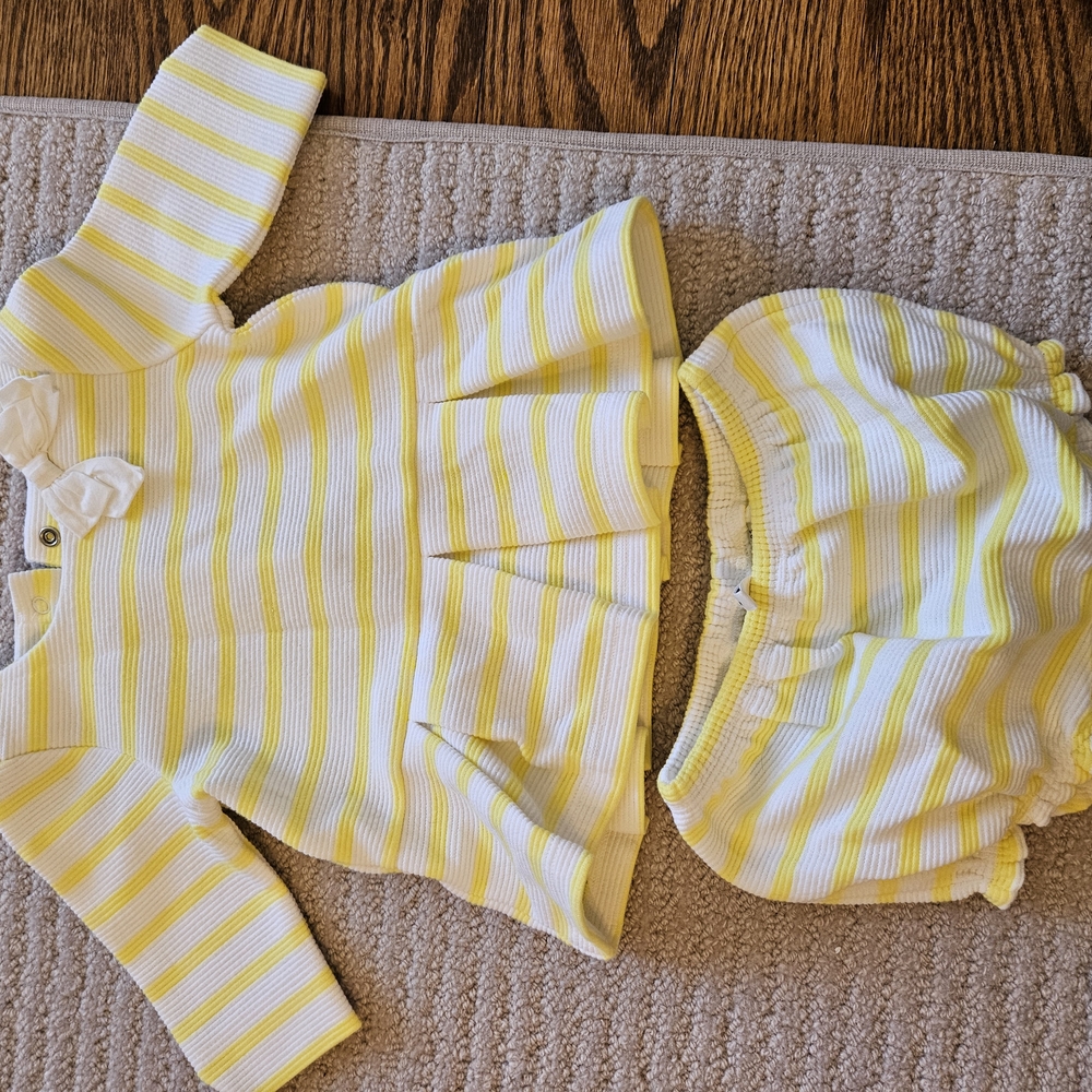 Janie ans Jack Yellow and White Striped Baby Outfit. 3-6mos